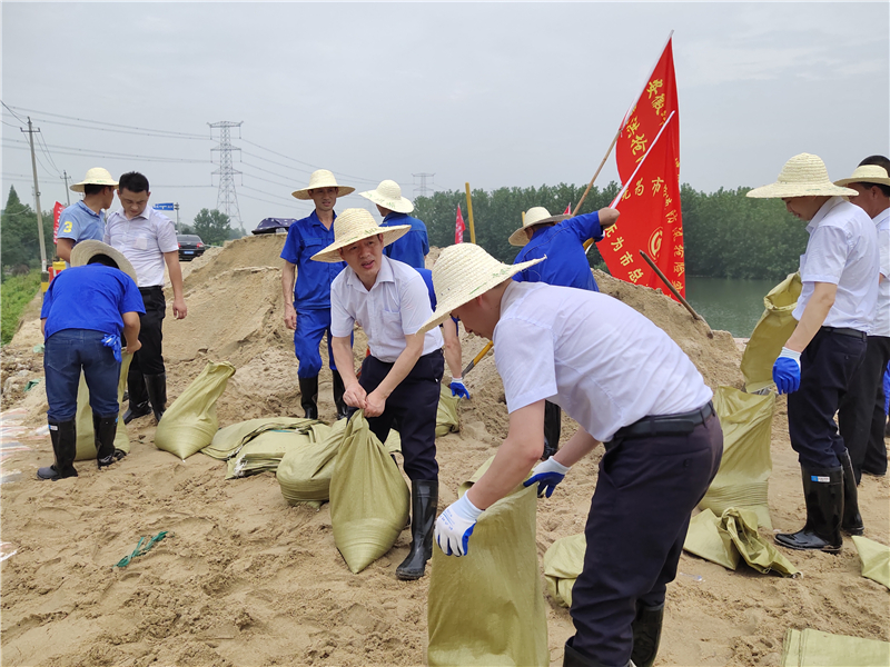 華能電纜勞?？购閾岆U突擊隊再次出擊搶險   